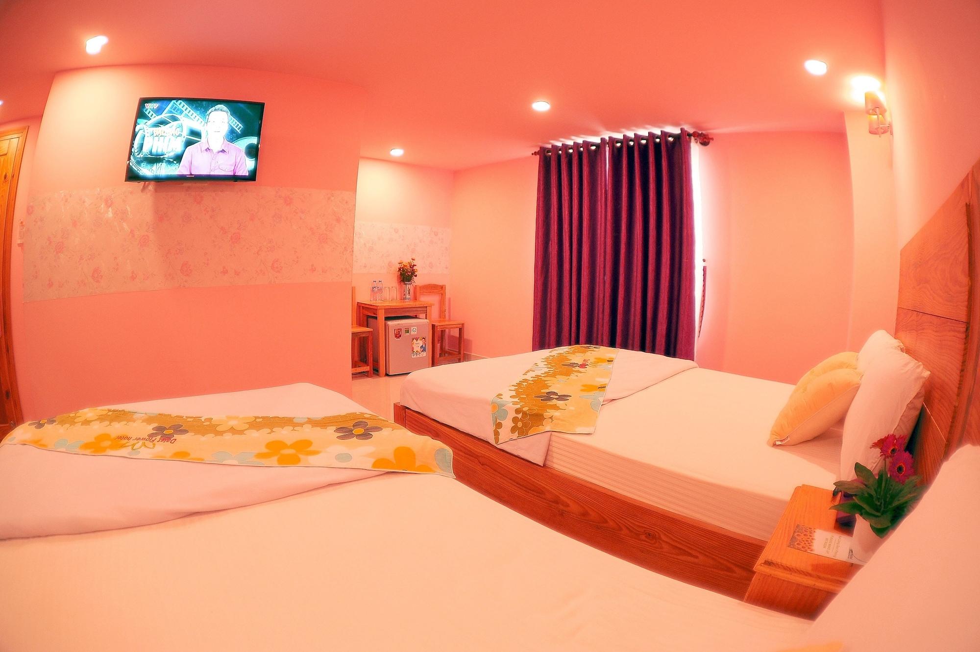 Dalat Flowery Hotel & Coffee Exterior foto